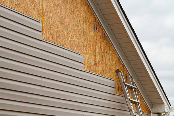 24/7 Emergency Vinyl Siding experts in Lawrenceville, IL